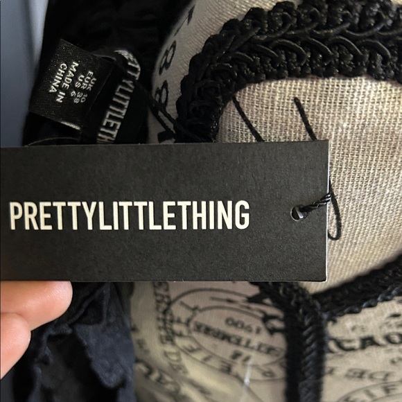 Black Textured Ruffled Dress - Picture 3 of 5